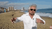 Movimento 5 Stelle Beppe Grillo Onepiece Anime Manga GIF - Movimento5stelle Beppe Grillo One Piece GIFs