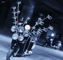 Motorcyle Riders GIF - Motorcyle Riders Lots Of Side Mirrors GIFs