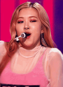 Red Pink GIF - Red Pink Blackpink GIFs