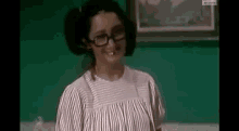 Silly Shrugs GIF - Silly Shrugs Chilindrina GIFs