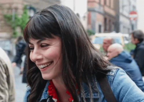 Lallieva Alessandra Mastronardi GIF - Lallieva Alessandra Mastronardi Alice Allevi GIFs