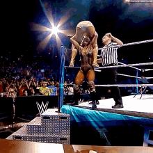 Becky Lynch Powerbomb GIF - Becky Lynch Powerbomb Charlotte Flair GIFs