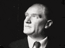 Mog Ataturk GIF - Mog Ataturk Statue GIFs