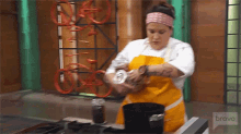 Almonds Top Chef GIF - Almonds Top Chef Pouring GIFs