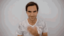 Roger Federer GIF - Roger Federer Tennis Man Professional GIFs