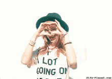 Taylor Hearts You GIF - Taylor Swift Photoshoot Heart GIFs