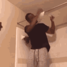 GIF