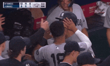 a baseball game between the yankees and the braves is being played