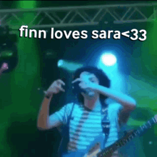 Finn Loves Sara Finn Wolfhard GIF - Finn Loves Sara Finn Wolfhard Ily GIFs