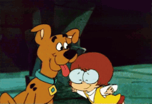 Velma Le Da Un Beso A Scooby GIF - Scooby Velma Beso GIFs