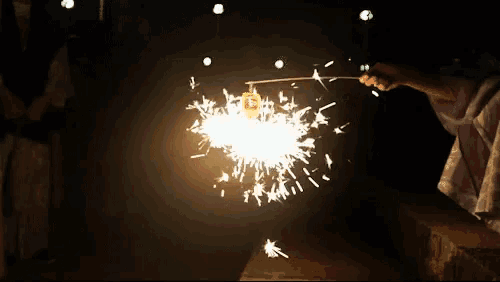 線香花火 真夏　夜　懐かしい　花火 GIF - Sparkler Firework - Discover & Share GIFs