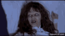 Scary Movie2 Exorcist GIF - Scary Movie2 Exorcist Breath Mint GIFs
