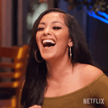 Laughing Raelyn GIF - Laughing Raelyn The Ultimatum Queer Love GIFs
