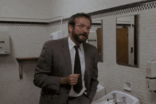 Robin Williams Awakenings 1990 GIF - Robin Williams Awakenings 1990 Here GIFs