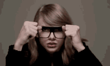 Taylor Swift Finger Dance GIF