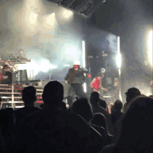 Cage The Elephant Concert GIF - Cage The Elephant Concert GIFs