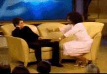Tom Cruise Electrocutes Oprah GIFs | Tenor