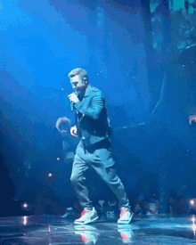 Justin Timberlake Heel GIF - Justin Timberlake Heel Click GIFs