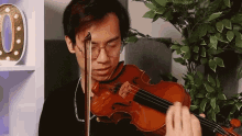 Rehearsing A Song Eddy Chen GIF - Rehearsing A Song Eddy Chen Two Set Violin GIFs