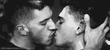 Kiss Gay GIF - Kiss Gay In Love GIFs