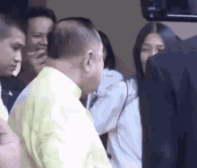 Prawit Wongsuwan Here You Go Sir GIF - Prawit Wongsuwan Here You Go Sir Thailand Minister GIFs