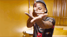 Finger Gun Justin Rarri GIF - Finger Gun Justin Rarri No Flaws Song GIFs