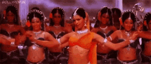 दीपिका, ओमशांतीओम, नाच, मादक लड़की GIF - Deepika Om Shanti Om Naach GIFs