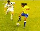 Ronaldinho Skills GIF - Ronaldinho Skills Dribbles GIFs