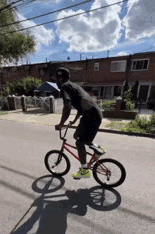 Bicycle Trick Nigel Sylvester GIF - Bicycle Trick Nigel Sylvester Biking GIFs