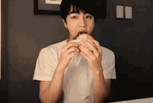 Jin Seokjin GIF - Jin Seokjin Eating GIFs