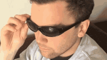 Shade Off Look GIF - Shade Off Look Watching You GIFs