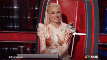 Covering My Face Gwen Stefani GIF - Covering My Face Gwen Stefani The Voice GIFs