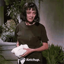Ketchup Pulp Fiction GIF - Ketchup Pulp Fiction Uma Thurman GIFs