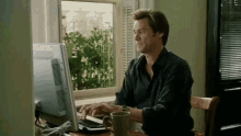 Typing Fast GIF - Typing Fast Jimcarrey GIFs