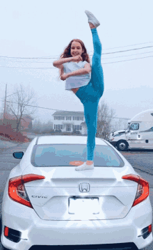 flexible flexibility tiktok anna mcnulty