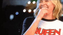 Chelsea Handler Laughing GIF - Chelsea Handler Laughing Hysterically GIFs