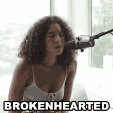 Brokenhearted Arlissa GIF - Brokenhearted Arlissa Old Love Song GIFs