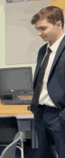 Rudy Well Done GIF - Rudy Well Done Clapping GIFs