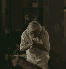 Salute Stooped Down GIF - Salute Stooped Down Bow Down GIFs