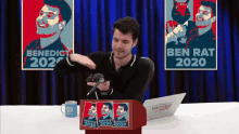 Salute Benedict Townsend GIF - Salute Benedict Townsend Youtuber News GIFs