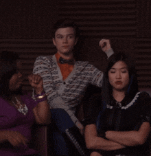 Kurt Tina And Mercedes Annoyed GIF - Kurt Tina And Mercedes Annoyed Glee GIFs