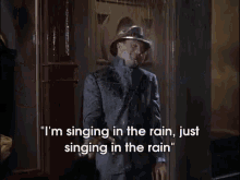 Gene Kelly'S Singing In The Rain GIF - Rain City Genekelly GIFs
