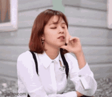 Jeongyeon Crackerssausagesandkpop GIF - Jeongyeon Crackerssausagesandkpop Twice GIFs