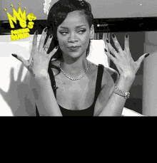 Pues No Mi Ciela Rihanna GIF - Pues No Mi Ciela Rihanna Nails GIFs