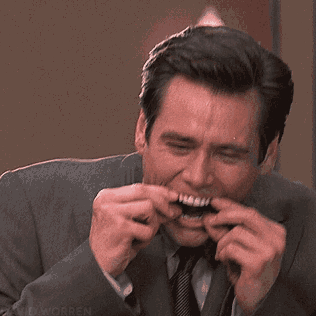 Jim Carrey Silly Face GIF - Jim Carrey Silly Face Funny - Discover & Share  GIFs