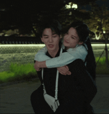 GIF