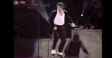Michael Jackson Mj GIF - Michael Jackson Mj Moon Walk GIFs