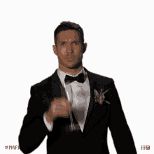 Drinking Drew GIF - Drinking Drew Married At First Sight GIFs