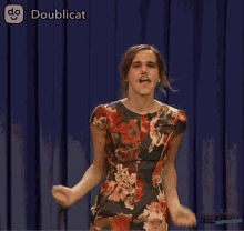 душевнобольной Emma Watson GIF - душевнобольной Emma Watson Dancing GIFs