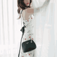 Krystal Jung Pretty GIF - Krystal Jung Pretty Bag Model GIFs